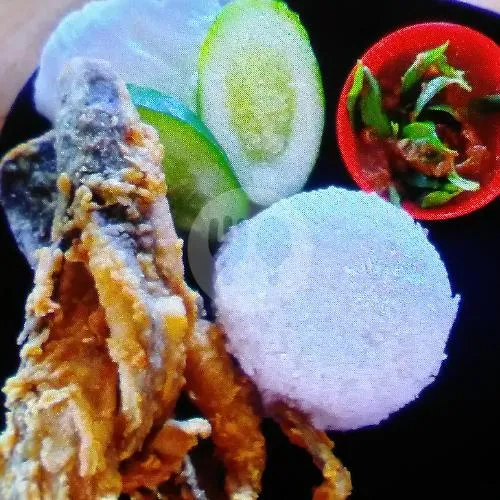 Paket Lele Terbang 2 Plus Sambal Kemangi